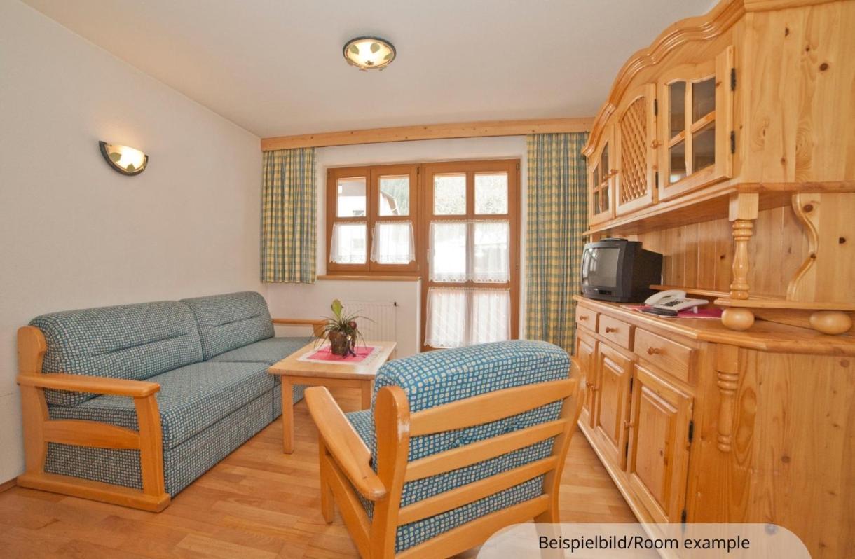Chasa Per La Punt Apartment Galtuer Exterior photo